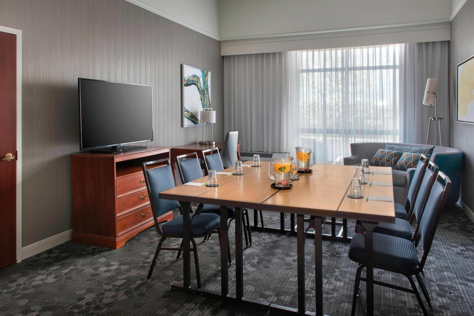 Courtyard By Marriott Basking Ridge Екстериор снимка